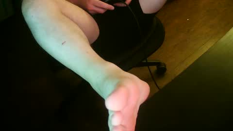 Snapshot of mustenjoyhead79 chatting on 09-12-25, 02:11 mustenjoyhead79 online show from 09-12-25, 02:11