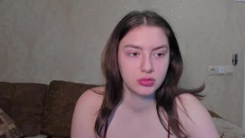 Snapshot of muuur_fam1 chatting on 12-01-25, 08:36 HEY online show from 12-01-25, 08:36