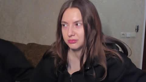 Snapshot of muuur_fam1 chatting on 12-17-25, 08:59 HEY online show from 12-17-25, 08:59