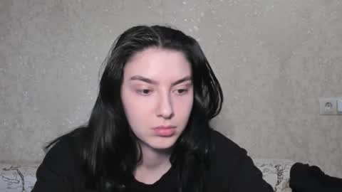 cute couple online show from 04-17-26, 04:10