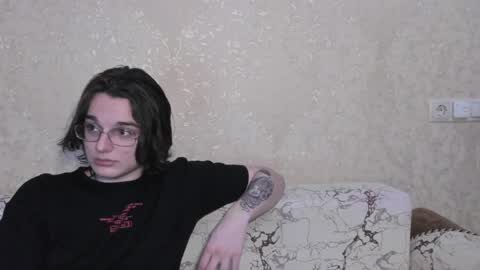 Snapshot of muuur_love chatting on 04-24-26, 02:41 cute couple online show from 04-24-26, 02:41