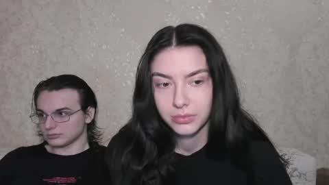 Snapshot of muuur_love chatting on 04-27-26, 09:13 cute couple online show from 04-27-26, 09:13