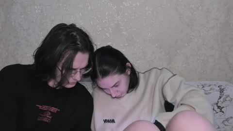 Snapshot of muuur_love chatting on 05-05-26, 08:39 cute couple online show from 05-05-26, 08:39