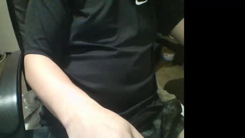 Snapshot of muzicdaddy4200 chatting on 03-16-26, 04:51 SubDaddy420 online show from 03-16-26, 04:51