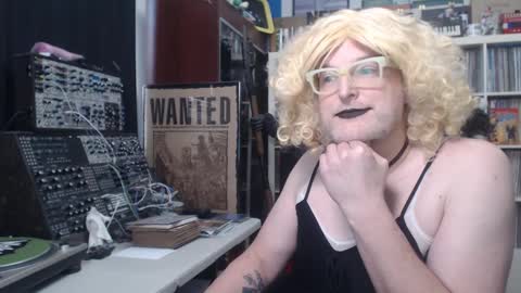 Muziknerd online show from 02-05-26, 09:30