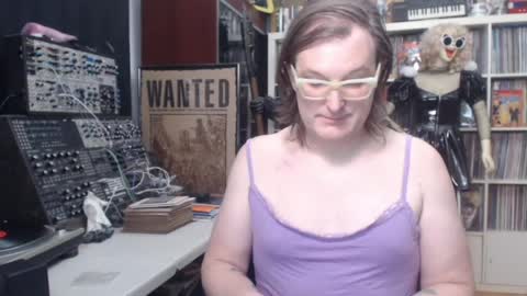 Muziknerd online show from 03-22-26, 07:12