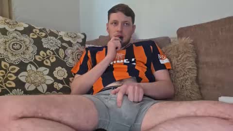 Muzzy online show from 10-26-25, 02:12