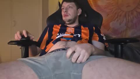 Snapshot of muzzy624406 chatting on 01-18-26, 02:43 Muzzy online show from 01-18-26, 02:43