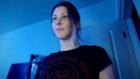 Snapshot of mvnt1s chatting on 06-01-26, 07:43 ghost mantis online show from 06-01-26, 07:43