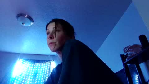 Snapshot of mvnt1s chatting on 06-02-26, 05:53 ghost mantis online show from 06-02-26, 05:53