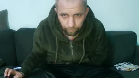 Snapshot of mvperial2301 chatting on 12-29-24, 02:27 Martin online show from 12-29-24, 02:27