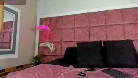 mxli_divine_ online show from 04-20-26, 02:09