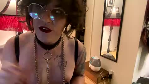 Snapshot of mxscary chatting on 02-07-25, 01:04 mxscary online show from 02-07-25, 01:04