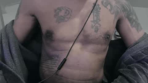 Snapshot of my432687 chatting on 01-03-25, 11:01 my432687 online show from 01-03-25, 11:01