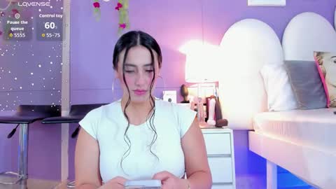 my_aleja_ online show from 11-08-25, 01:22