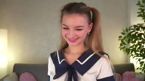 Snapshot of my_little_pollly chatting on 03-04-26, 01:17 Polly online show from 03-04-26, 01:17