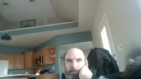 Snapshot of my_little_vienna_sausage chatting on 12-17-25, 06:58 vienna online show from 12-17-25, 06:58