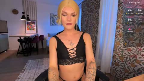 Sandra Muse online show from 10-18-25, 11:33