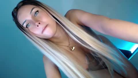 Snapshot of my_other_half chatting on 01-28-25, 10:56 Serena online show from 01-28-25, 10:56