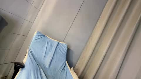 Snapshot of my_other_half chatting on 10-22-25, 06:46 Serena online show from 10-22-25, 06:46