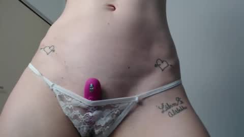 Snapshot of mya_amor1 chatting on 11-07-25, 03:12 Naughty Rassell online show from 11-07-25, 03:12
