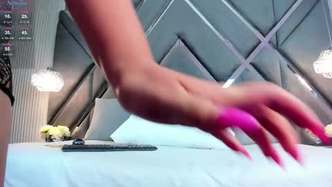 Mariana Evans online show from 12-17-25, 11:38