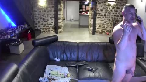 Snapshot of myckadow chatting on 03-09-26, 11:42 AlexSynopsis online show from 03-09-26, 11:42