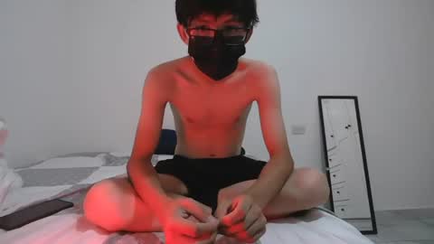 Snapshot of myclady011 chatting on 07-21-26, 07:05 Daniel online show from 07-21-26, 07:05
