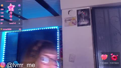 Nicoll Independent model Please help me to reach 100 thumbs up online show from 12-04-24, 10:35