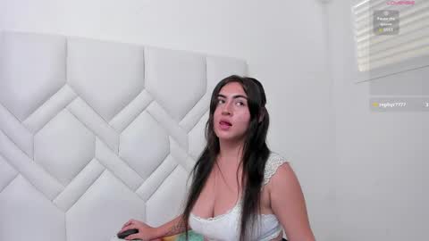 Snapshot of myinnocentwhore chatting on 05-02-26, 05:56 LINDA AND EMILIO online show from 05-02-26, 05:56