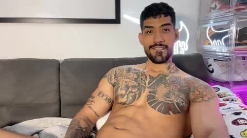 Myke esthetic online show from 09-18-25, 05:59