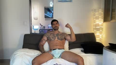 Myke esthetic online show from 07-26-26, 02:42