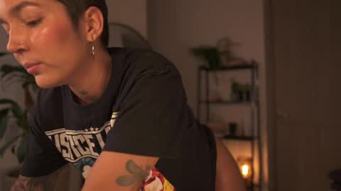 jacke BUNNY online show from 04-06-26, 11:49