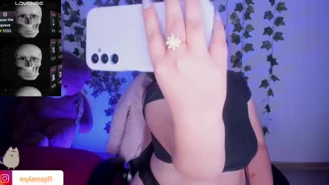 Snapshot of myla_mayfield chatting on 09-18-25, 11:56 Myla online show from 09-18-25, 11:56