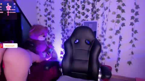 Snapshot of myla_mayfield chatting on 10-06-25, 11:51 Myla online show from 10-06-25, 11:51