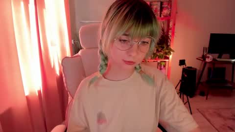 MylaFlores online show from 08-05-26, 02:58