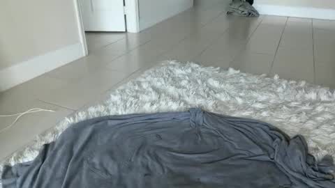 Snapshot of myles_isperfect chatting on 11-09-25, 05:22 Myles Spears online show from 11-09-25, 05:22