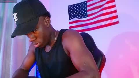 Snapshot of mylowallacee chatting on 11-25-25, 08:42 Mylo Wallace online show from 11-25-25, 08:42