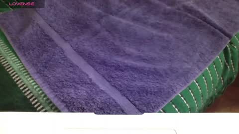 Bi sexy guy lovense hush is on private is open or password show tip if you like. online show from 01-26-25, 01:36