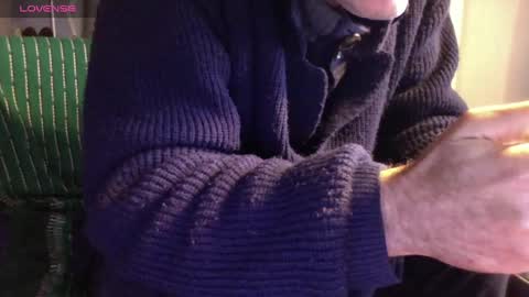 Bi sexy guy lovense hush is on private is open or password show tip if you like. online show from 02-01-25, 12:47