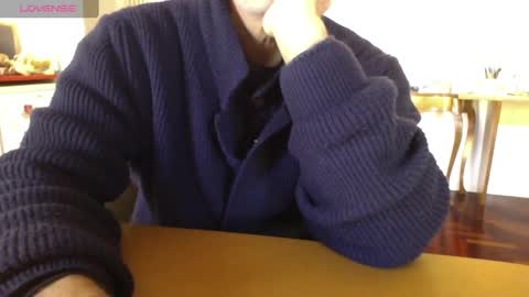 Bi sexy guy lovense hush is on private is open or password show tip if you like. online show from 02-03-25, 10:25