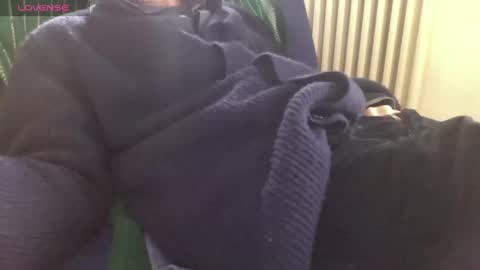 Bi sexy guy lovense hush is on private is open or password show tip if you like. online show from 03-09-25, 01:59