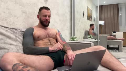 mynameismartin online show from 01-21-25, 05:20