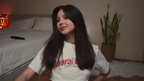 Snapshot of mynaughtynights chatting on 10-14-25, 11:55 Sima online show from 10-14-25, 11:55