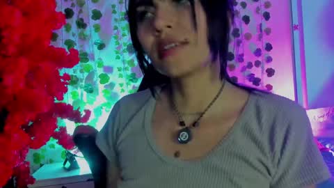Snapshot of myomi_nix chatting on 04-27-26, 03:48 myomi online show from 04-27-26, 03:48