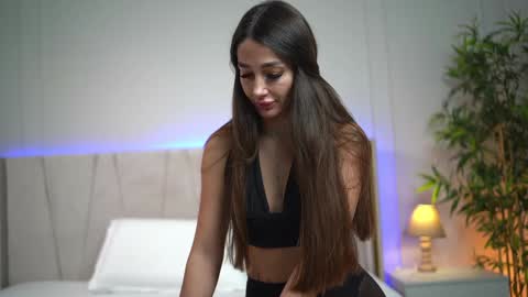 Miryam online show from 02-04-25, 10:21