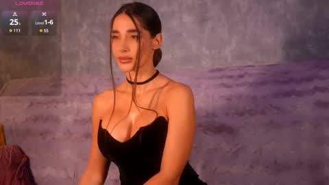 Snapshot of myriamfox_ chatting on 02-05-26, 09:03 Miryam online show from 02-05-26, 09:03