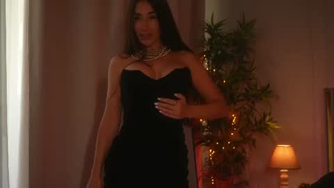 Snapshot of myriamfox_ chatting on 06-22-26, 10:34 Miryam online show from 06-22-26, 10:34