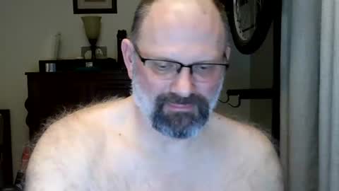 Just hanging out - No pressure online show from 04-11-26, 05:23