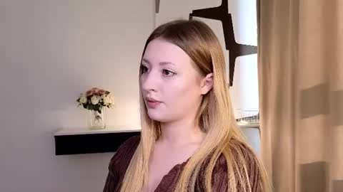 Snapshot of mysmila chatting on 07-09-26, 01:37 mysmila online show from 07-09-26, 01:37